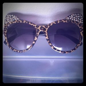 ❗Betsey johnson cat sunglasses